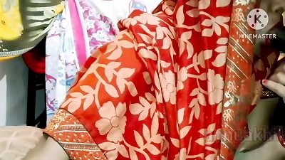 Desi Priya ne apne pados me jija apni gand di se