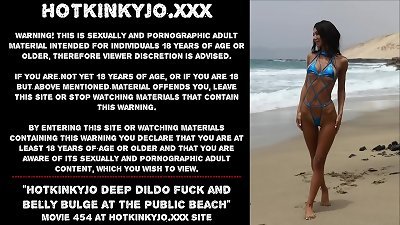 Hotkinkyjo deep dildo plumb and belly full salute at the public beach