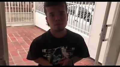 I get a dwarf client to buy the furniture I have always wondered if they have a yam-sized or diminutive meatpipe so I get bare to seduce him and what a thick surprise I take