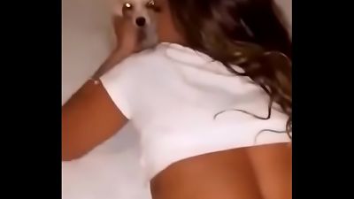 Anitta e Gui Ara&uacute;jo