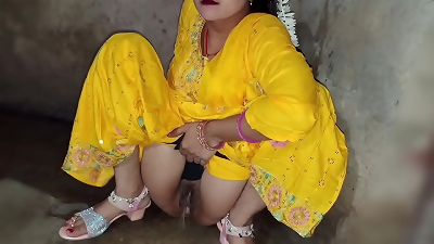 Desi Bhabhi's fuck-a-thon filthy converse Hindi audio