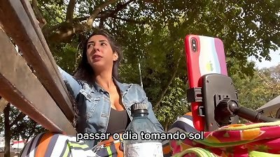 Renatinha Mello &bull; Live in the square: Sorocaba is hot, but I am hotter!