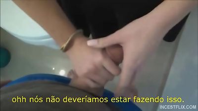 Irm&atilde; Gostosa Sacaneia O Seu Irm&atilde;o nerd E Ensina Ele A Fazer Sexo! (legendado) - Completo Em: http://j.gs/Dlrx