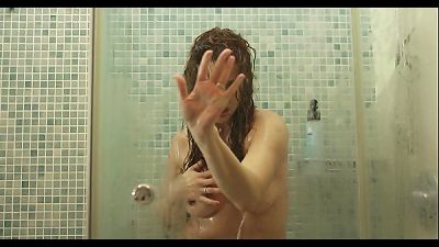 stellar mom in the shower