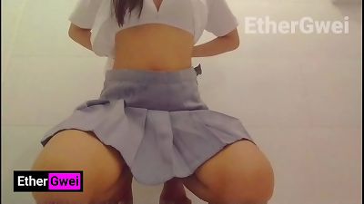 18yo Pinay schoolgirl splashes many times - sarap ng puki