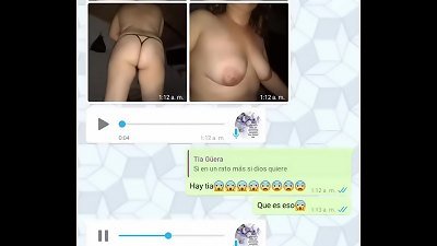 Mi T&iacute;a se puso caliente me manda fotos por acidente y me termina confesando que tiene ganas de probar mi verga